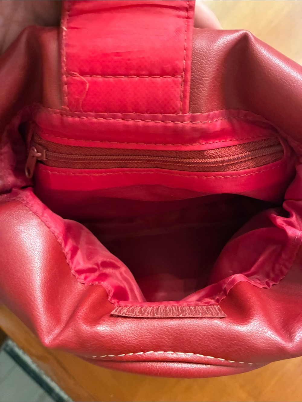Unlisted Red Circle-Handle Wristlet Bag - Picture 2 of 5